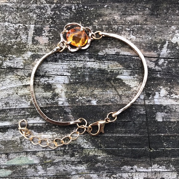 Spring| 🌸 Amber Bracelet - Picture 2 of 9